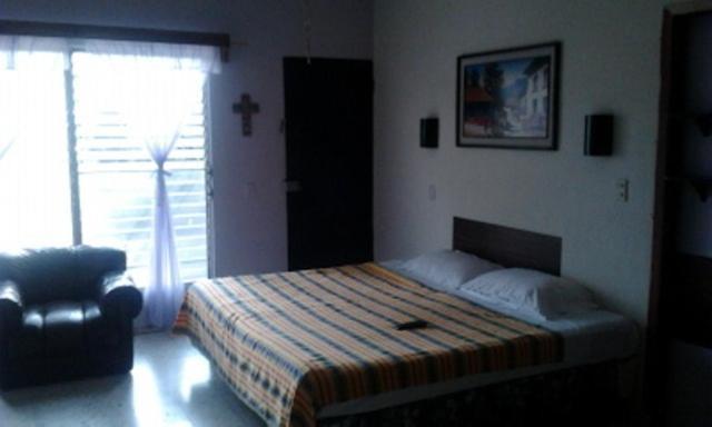 Hostal Dona Marta San Salvador Room photo